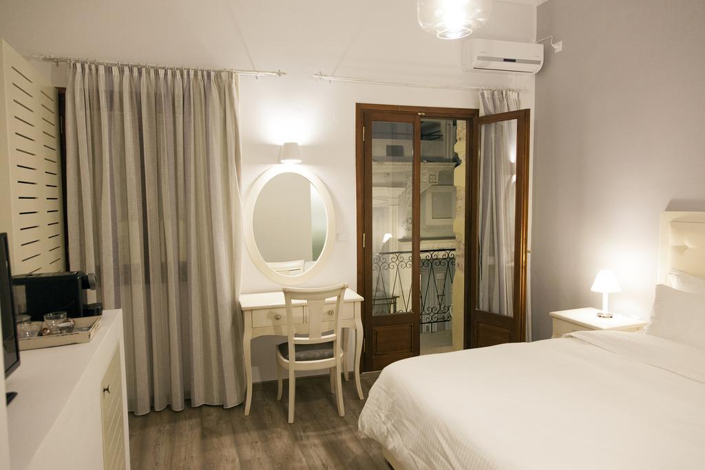 Shalom Luxury Rooms Kondilaki Chania  ห้อง รูปภาพ