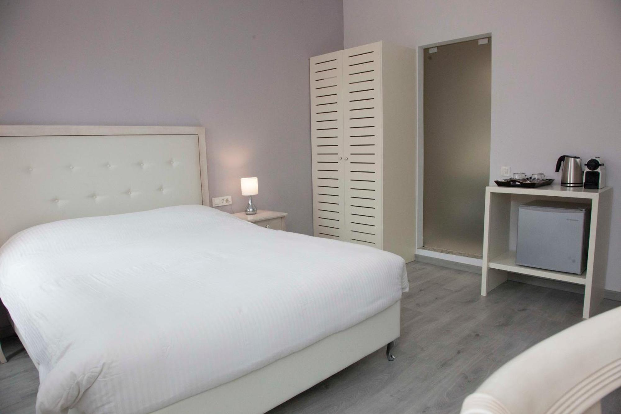 Shalom Luxury Rooms Kondilaki Chania  ภายนอก รูปภาพ