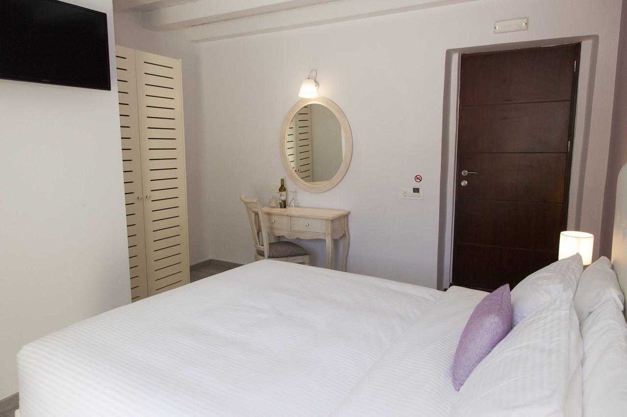 Shalom Luxury Rooms Kondilaki Chania  ภายนอก รูปภาพ