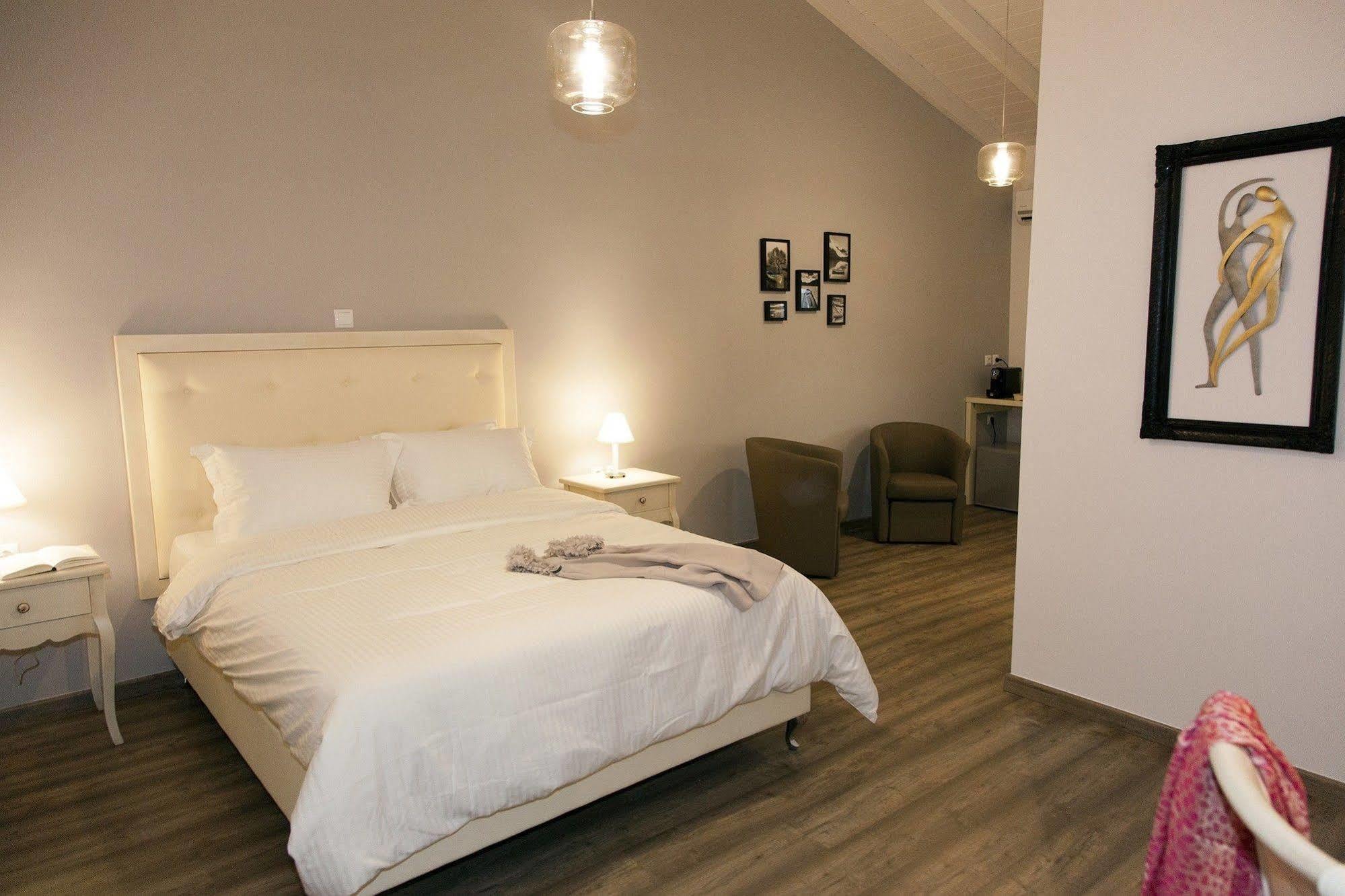 Shalom Luxury Rooms Kondilaki Chania  ภายนอก รูปภาพ