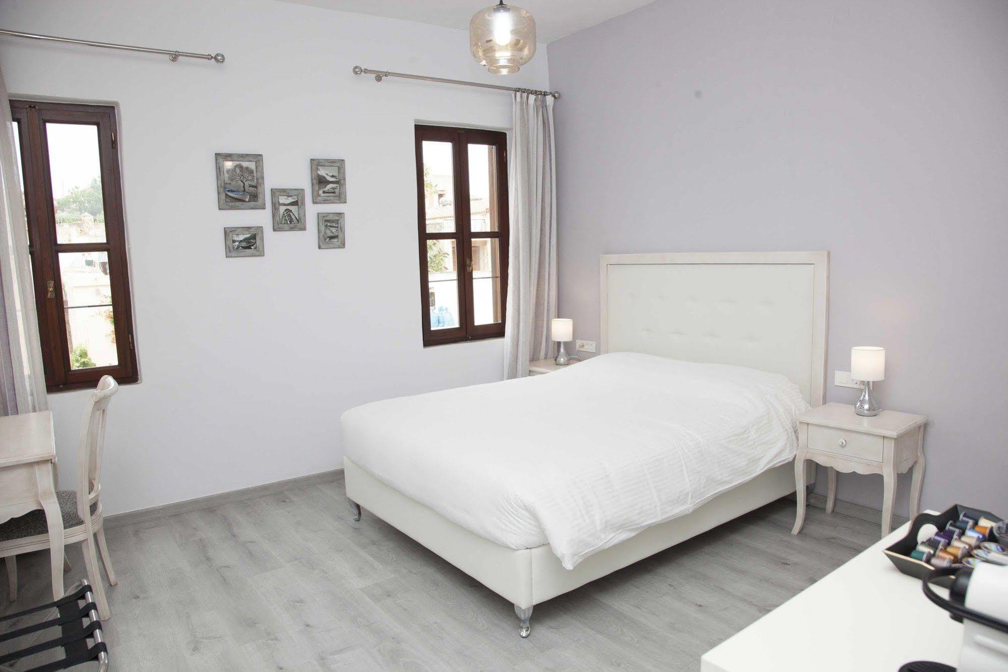 Shalom Luxury Rooms Kondilaki Chania  ภายนอก รูปภาพ